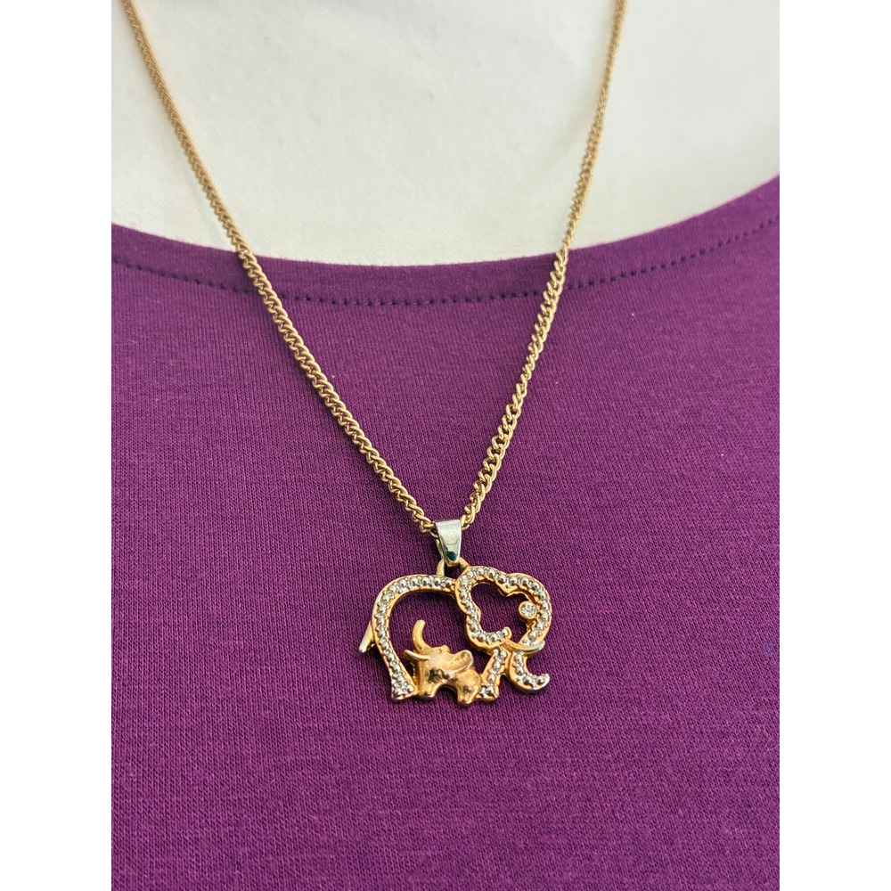 Gold Tone Elephant Pendant Necklace Rhinestone Lucky Animal Costume Jewelry